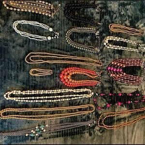 Vintage 1940s/1950s beaded necklaces (14 total)